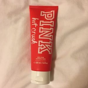 PINK Hot Crush Body Lotion